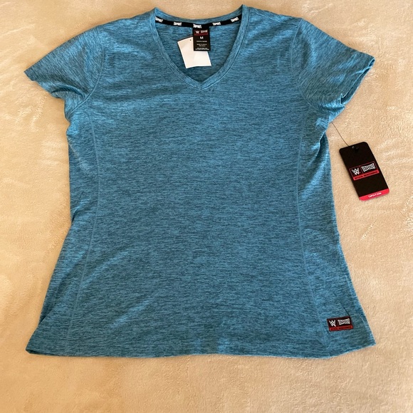 Tapout V-Neck Active Performance Top - Size M - Picture 10 of 10